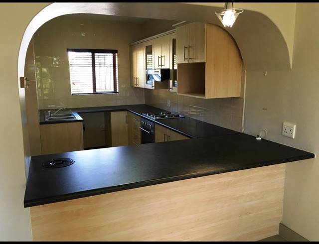 3 BEDROOM TOWNHOUSE RENTED IN WALMER